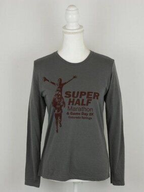 Gildan Performance Women's Medium Gray Red Graphic Crewneck Long Sleeve Tee